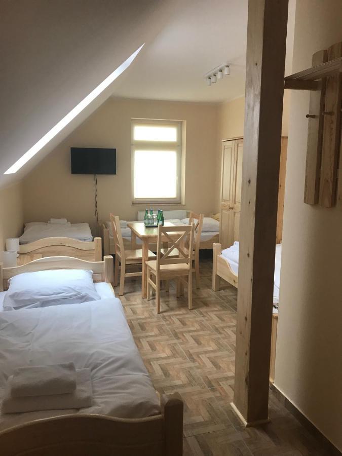 Siedem Drzew Hotel Biskupice  Екстериор снимка