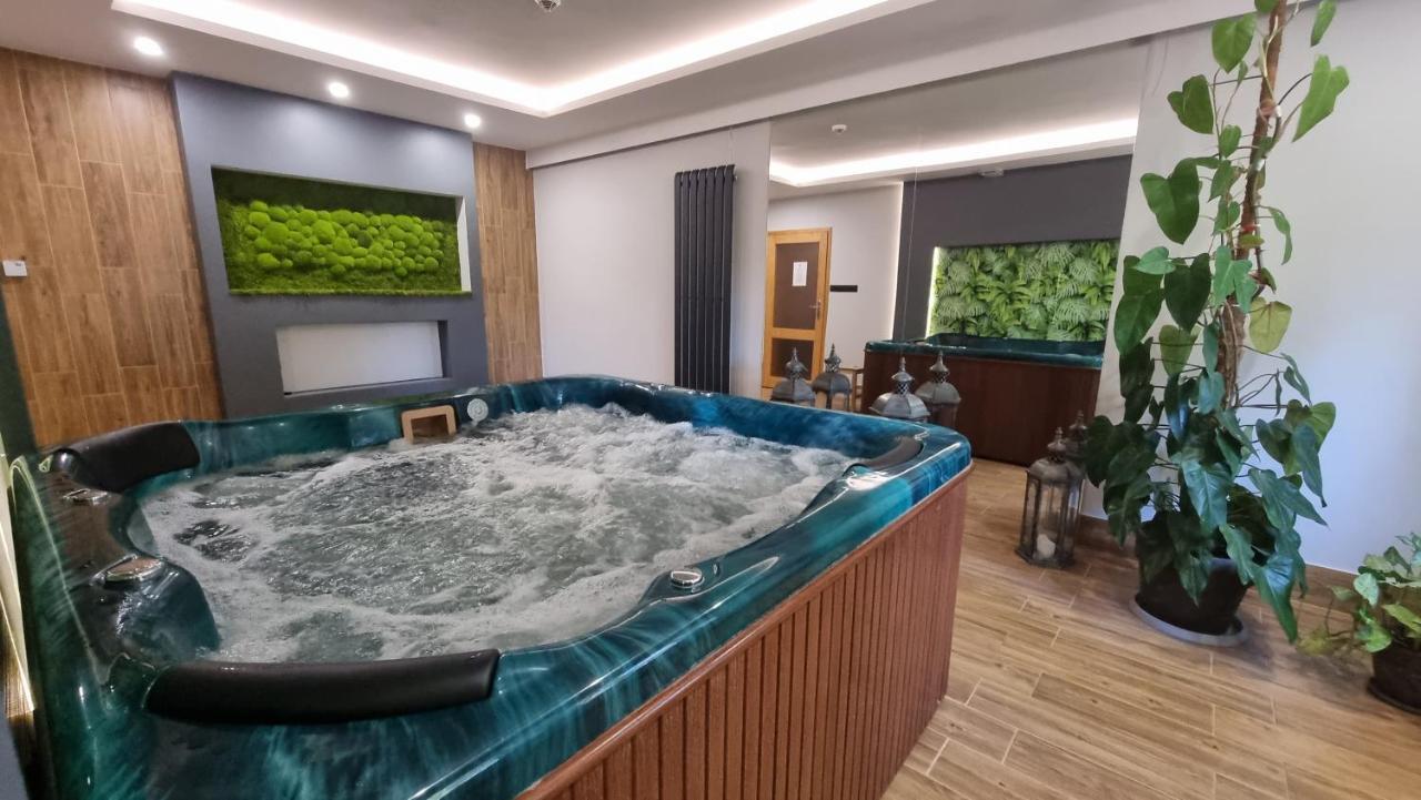 Siedem Drzew Hotel Biskupice  Екстериор снимка
